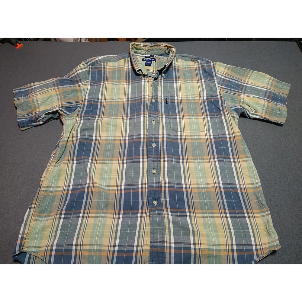 IZOD Shirt Men L Blue Plaid Short Sleeve Button Up Office Nerd Dad Classic